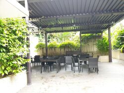 Holland Link (D10), Terrace #466827061